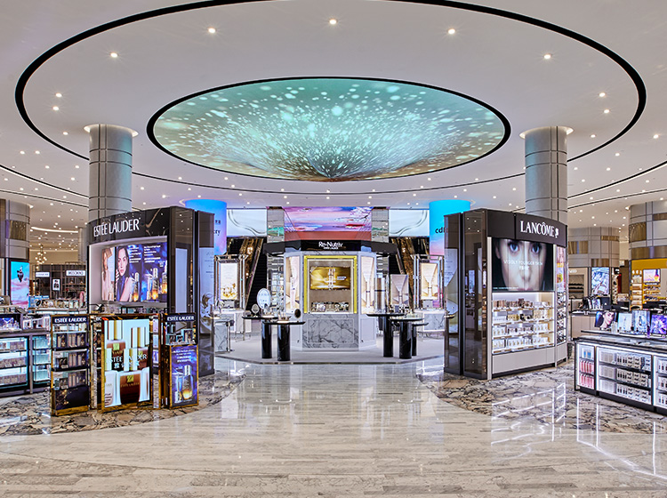 /cdf%20Macau%20Grand%20Lisboa%20Palace%20Shop