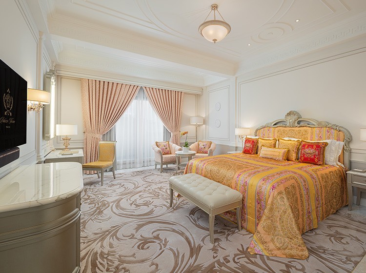 /PVM%20Deluxe%20Versace%20King%20Room
